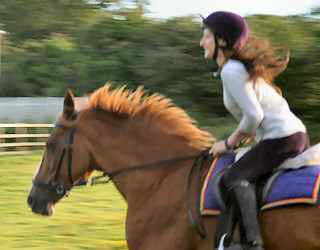 Fayley & Kizzy cantering in her bitless bridle